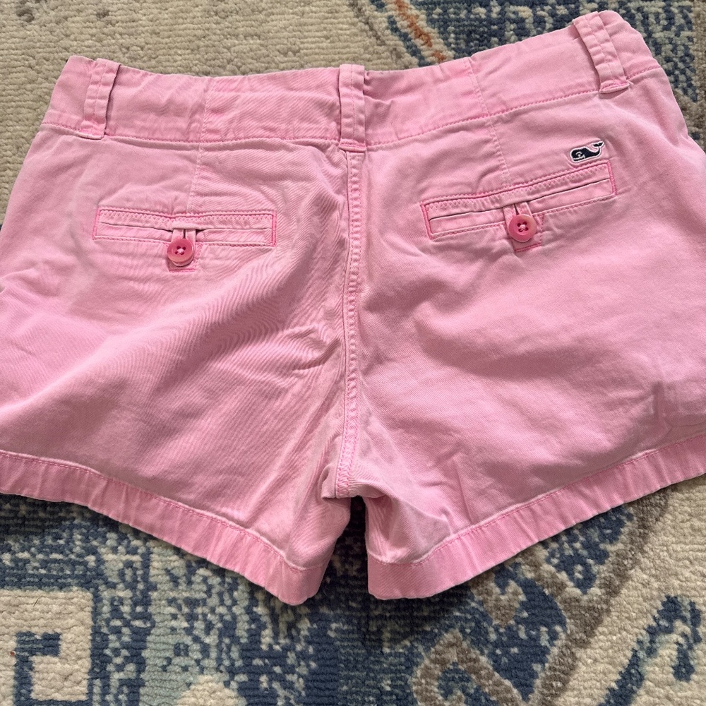 Vineyard Vines shorts